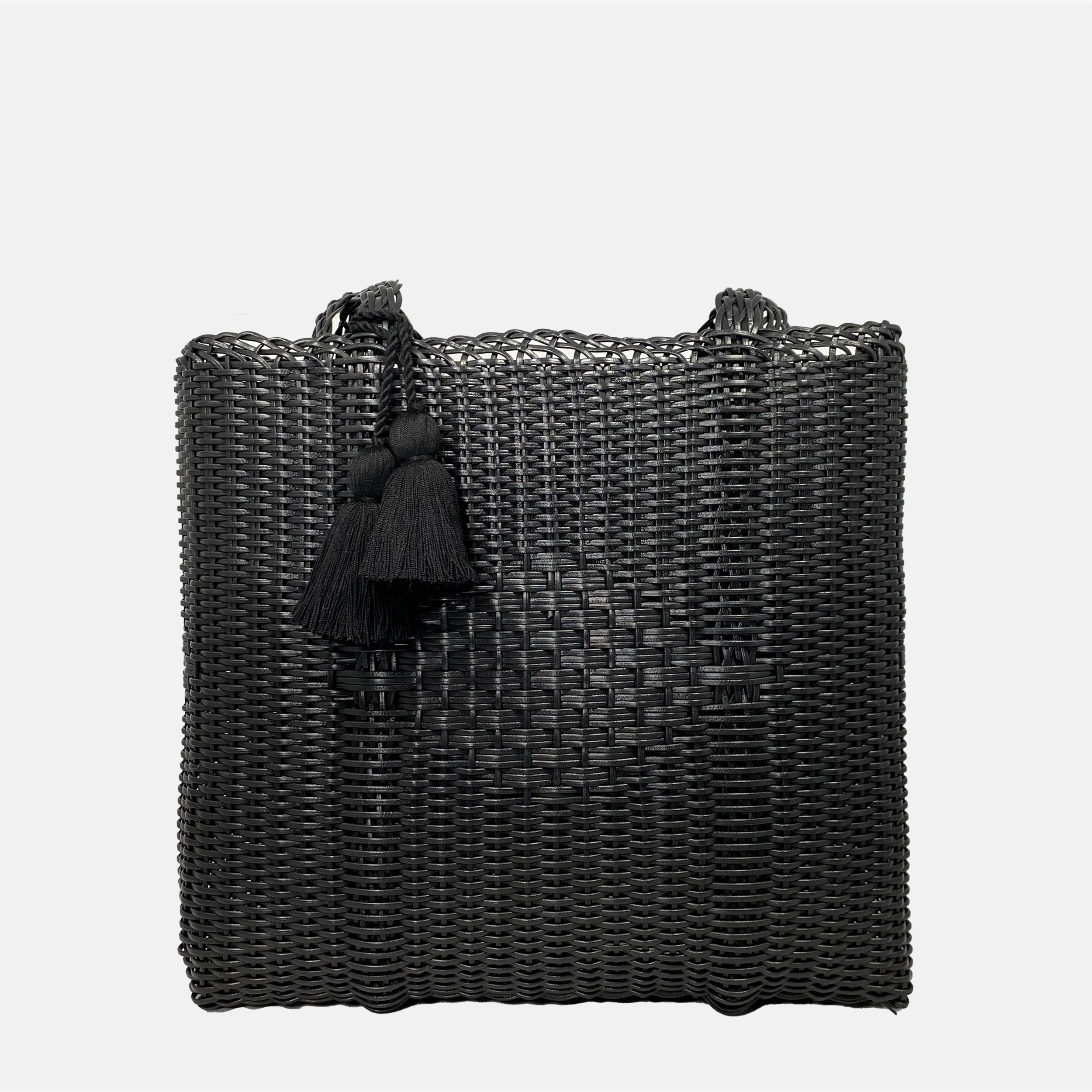 cesta tote ~ medium ~ solid ~ unlined