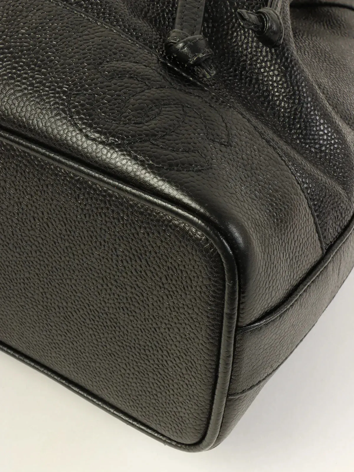 CHANEL Around 1997 Made Caviar Skin Cc Mark Stitch Drawstring Shoulder Bag Black