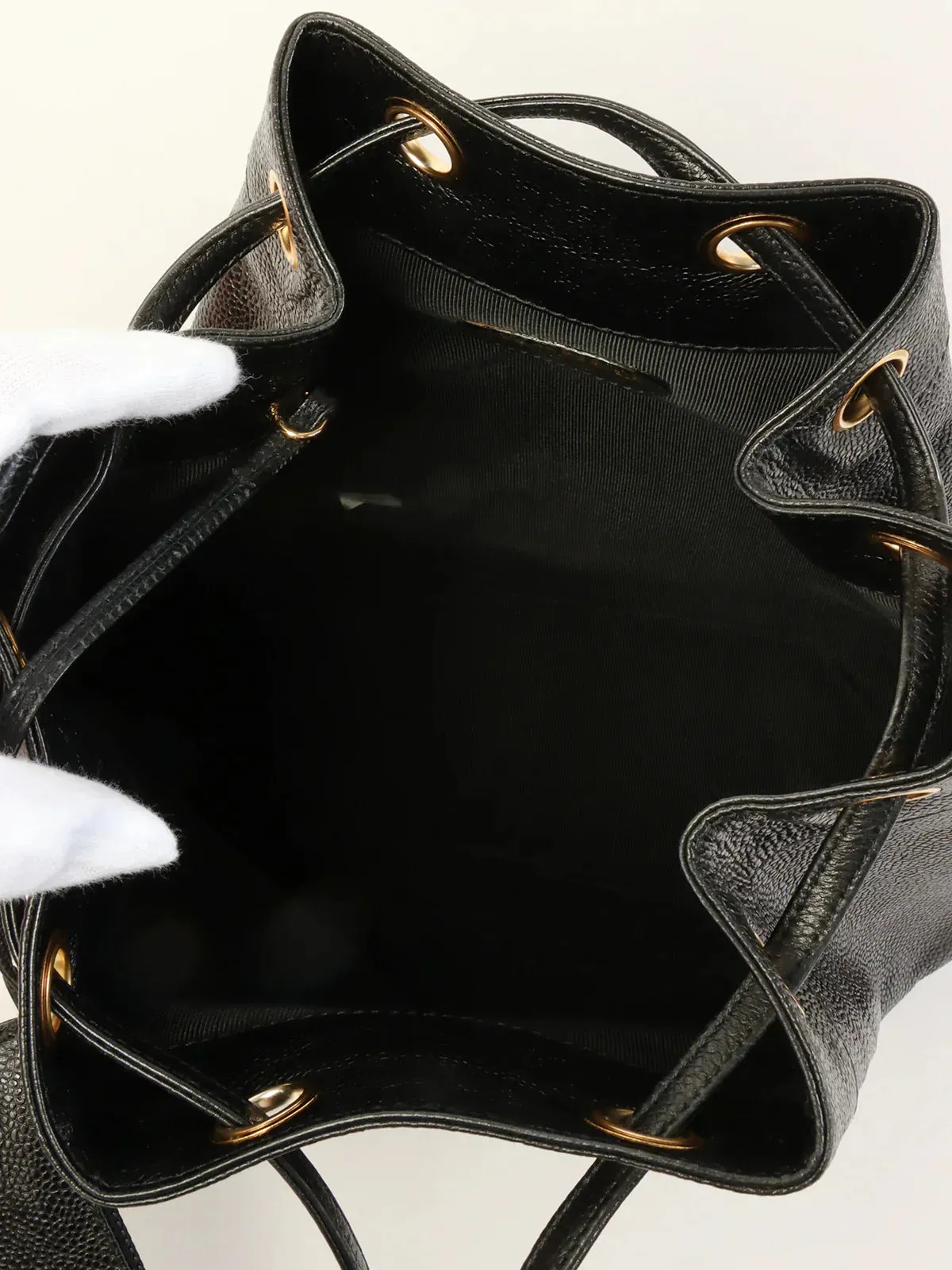CHANEL Around 1997 Made Caviar Skin Cc Mark Stitch Drawstring Shoulder Bag Black