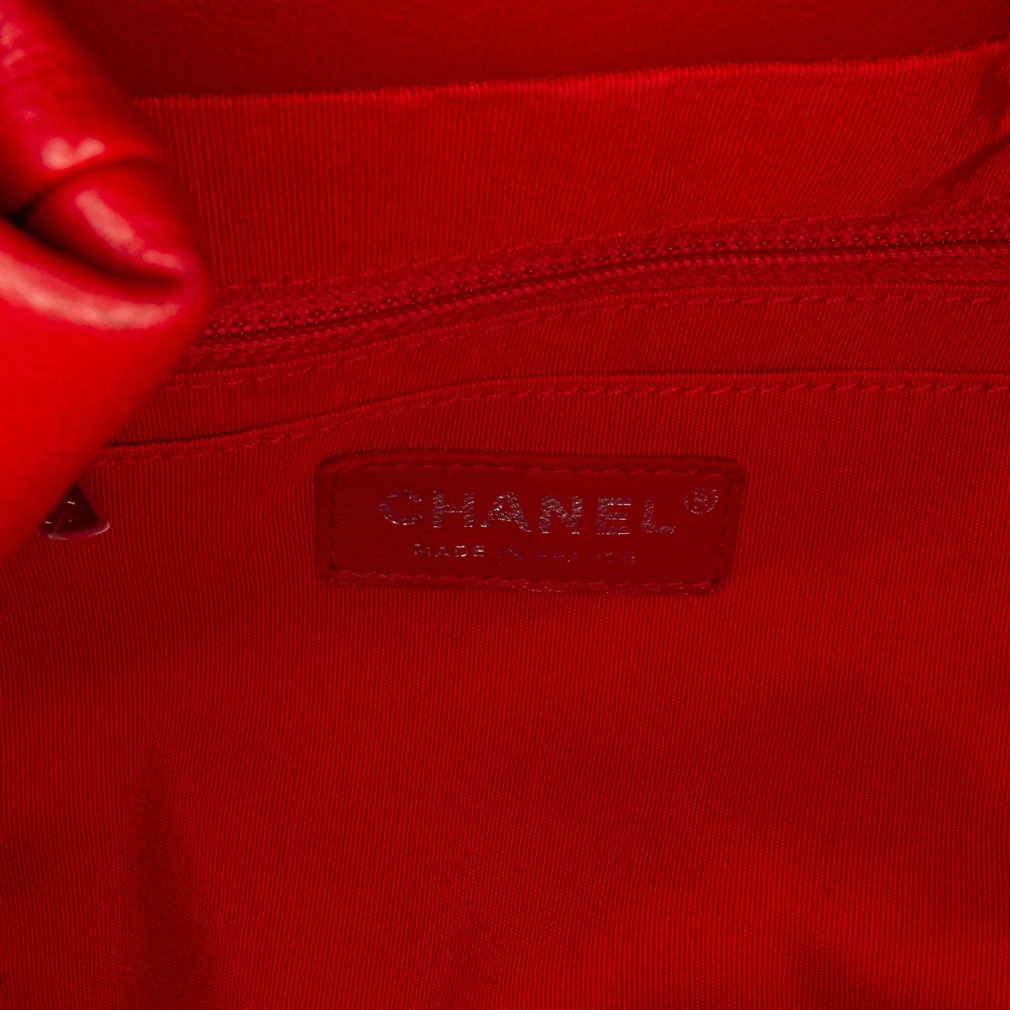 Chanel CC Chain Drawstring Bucket Bag (SHG-Mzot2m)