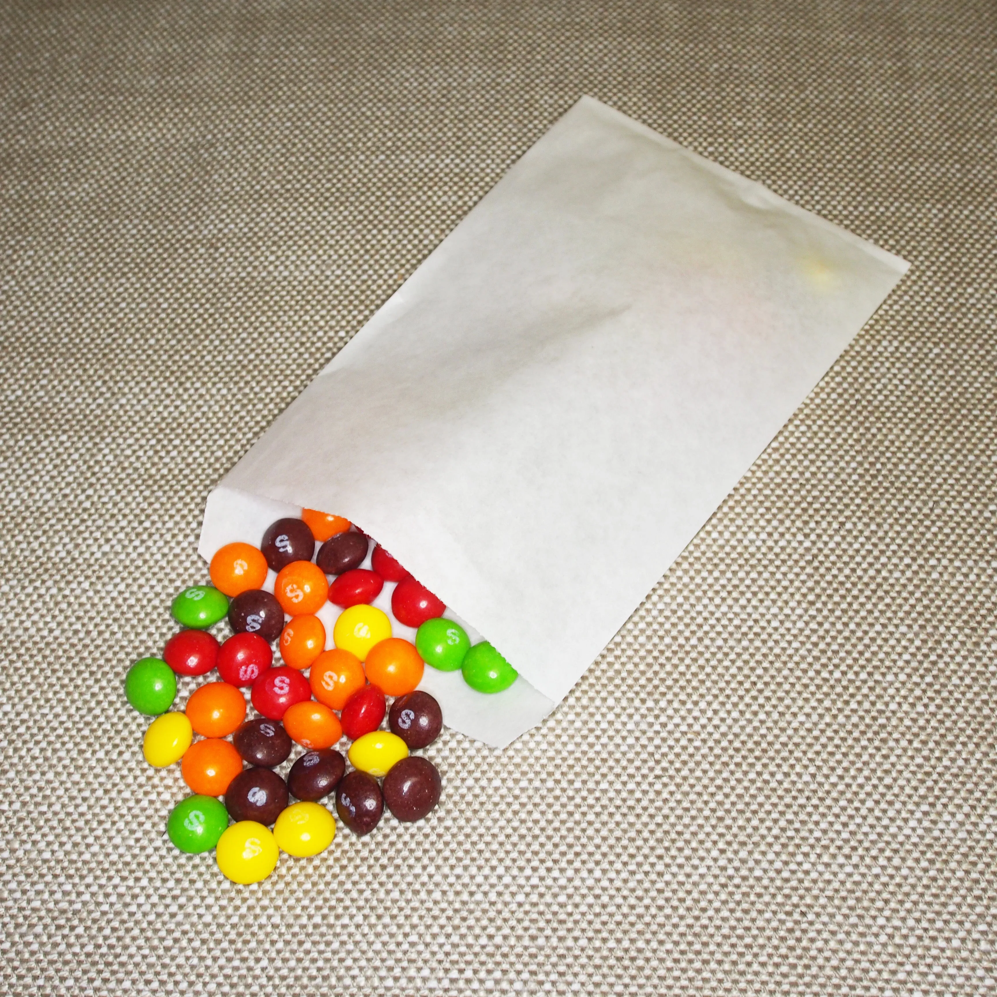 Plain White or Brown Kraft Paper Bags - 100Bags/Pack - Multiple Sizes