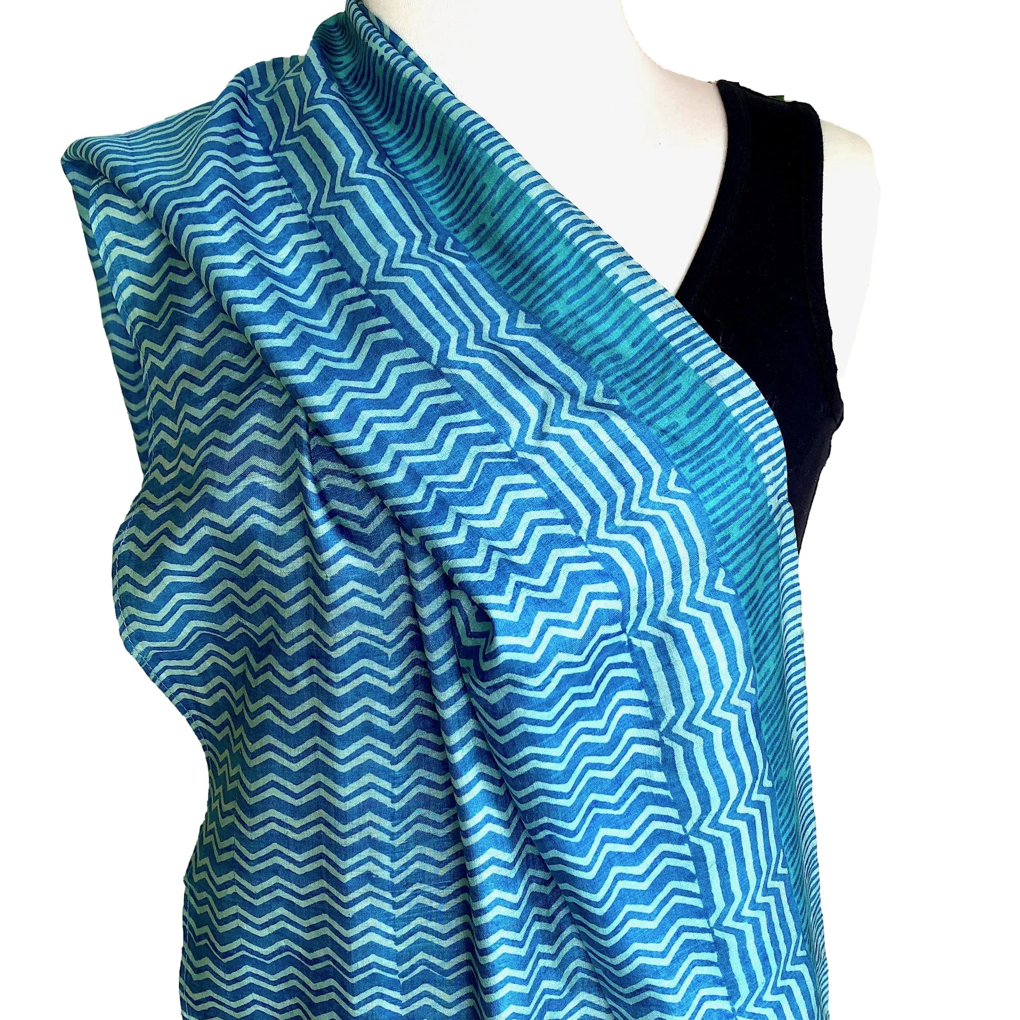 Silk sari scarf with Chevron design - Sea green